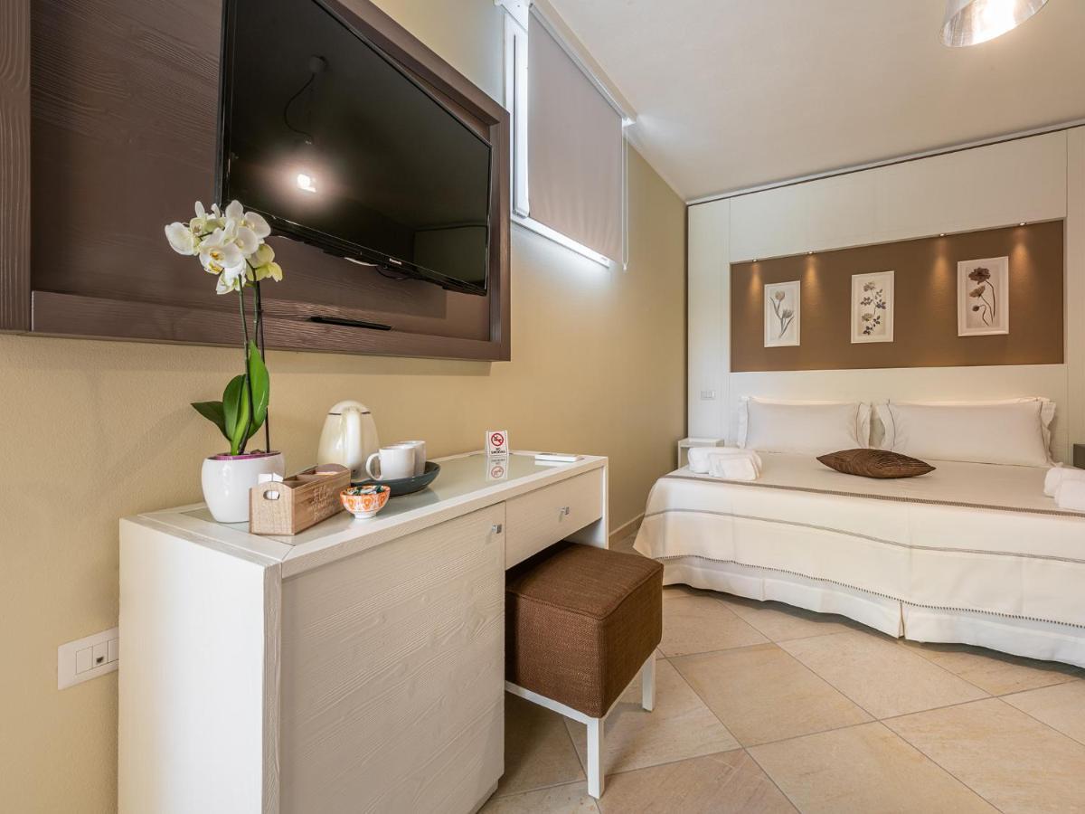 B&B Giglio Di Chia ดอมุสเดมาเรีย ภายนอก รูปภาพ